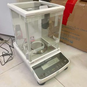 Cân Phân Tích Shimadzu ATX224R